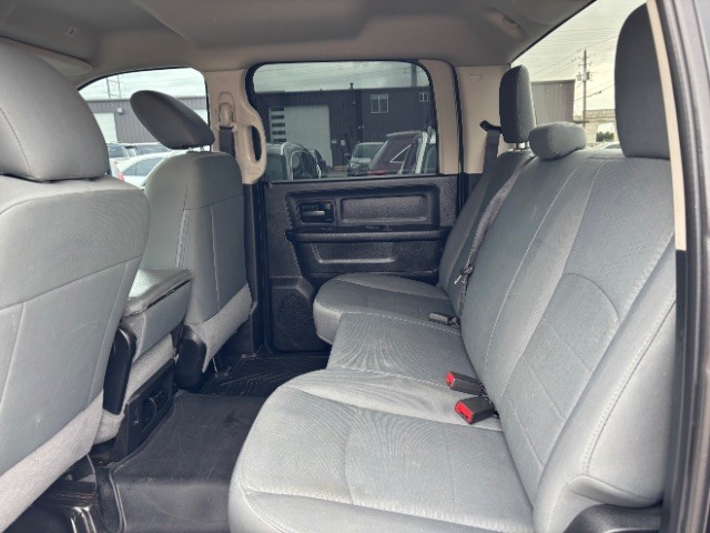 Ram 1500 Vehicle Full-screen Gallery Image 06
