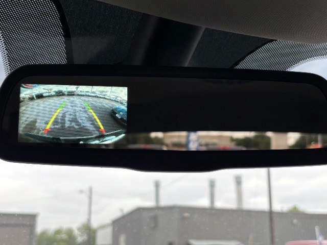 Ram 1500 Vehicle Full-screen Gallery Image 11