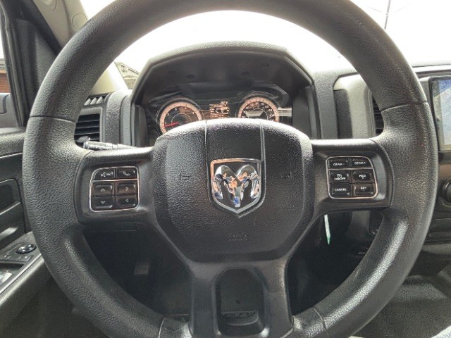 Ram 1500 Vehicle Full-screen Gallery Image 12