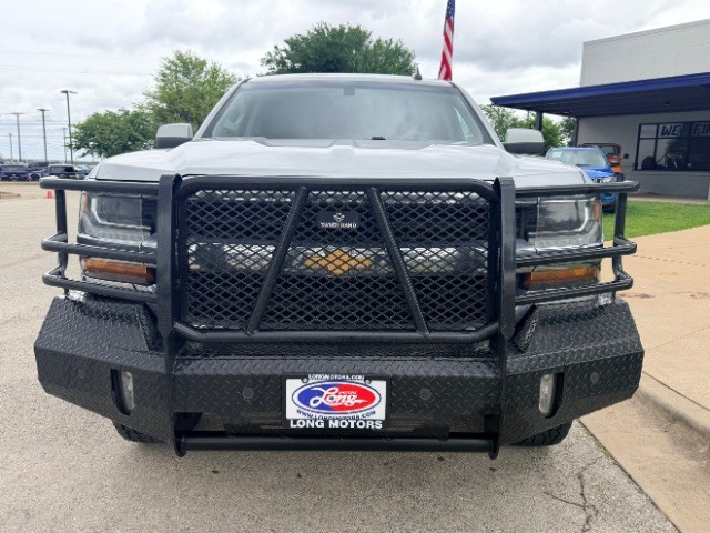 Chevrolet Silverado 1500 Vehicle Full-screen Gallery Image 03