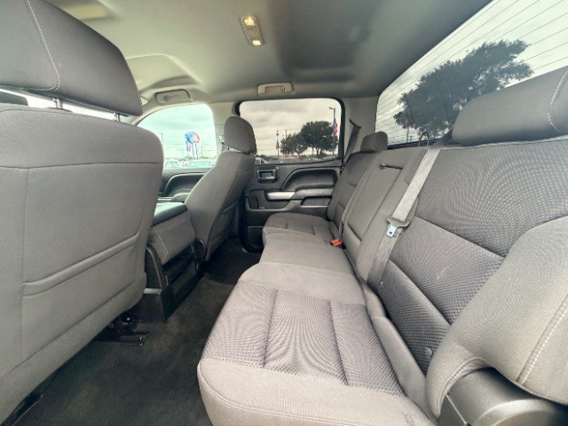 Chevrolet Silverado 1500 Vehicle Full-screen Gallery Image 11