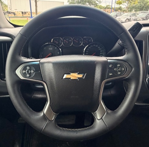 Chevrolet Silverado 1500 Vehicle Full-screen Gallery Image 13