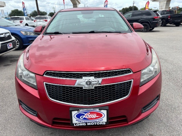 Chevrolet Cruze Vehicle Full-screen Gallery Image 02