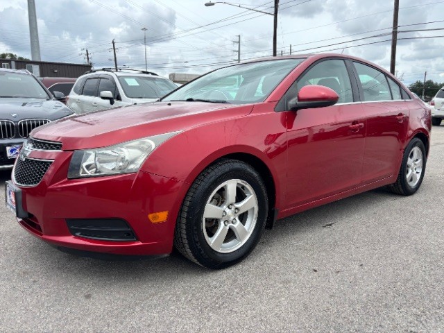 Chevrolet Cruze Vehicle Full-screen Gallery Image 03