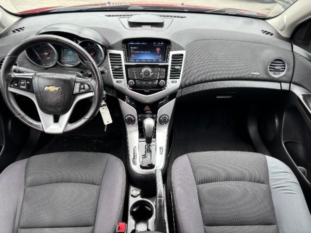 Chevrolet Cruze Vehicle Full-screen Gallery Image 07