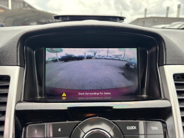 Chevrolet Cruze Vehicle Full-screen Gallery Image 10