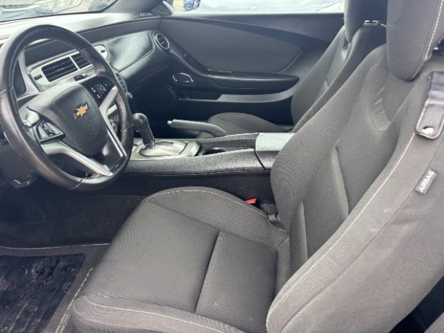 Chevrolet Camaro Vehicle Full-screen Gallery Image 06
