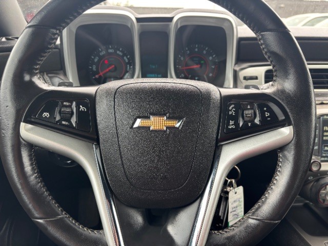 Chevrolet Camaro Vehicle Full-screen Gallery Image 10