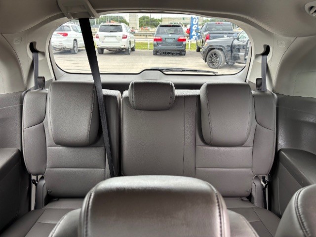 Honda Odyssey Vehicle Full-screen Gallery Image 07