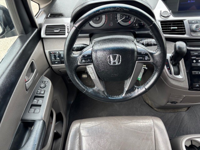 Honda Odyssey Vehicle Full-screen Gallery Image 09
