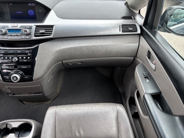Honda Odyssey Vehicle Full-screen Gallery Image 10