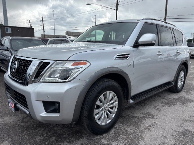 Nissan Armada Vehicle Full-screen Gallery Image 03