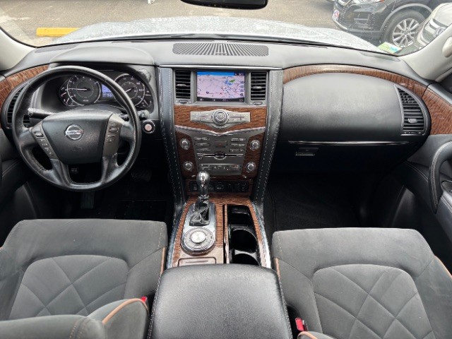 Nissan Armada Vehicle Full-screen Gallery Image 08