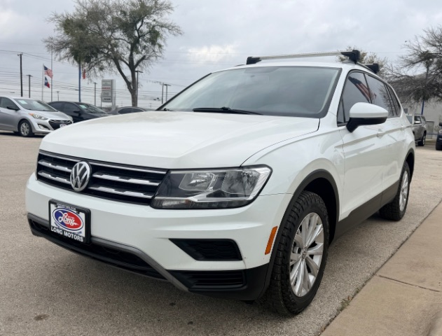 Volkswagen Tiguan Vehicle Full-screen Gallery Image 02
