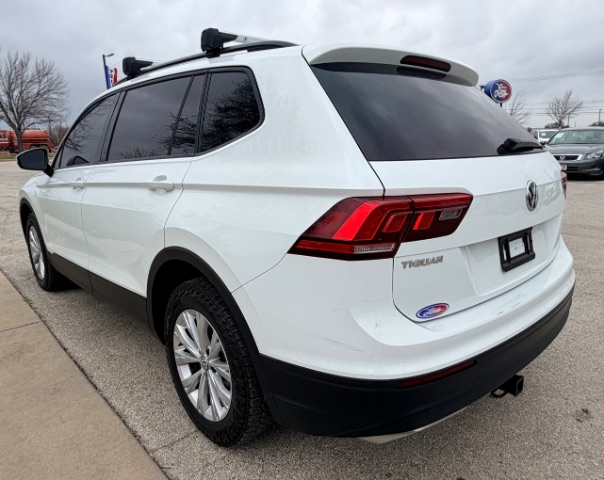 Volkswagen Tiguan Vehicle Full-screen Gallery Image 05