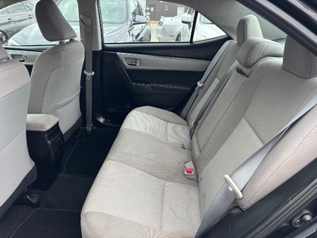 Toyota Corolla Vehicle Full-screen Gallery Image 05