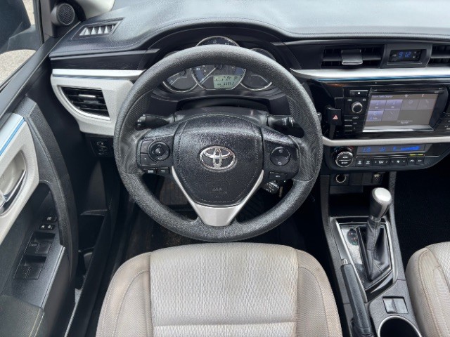 Toyota Corolla Vehicle Full-screen Gallery Image 07