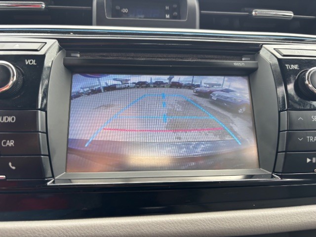 Toyota Corolla Vehicle Full-screen Gallery Image 10