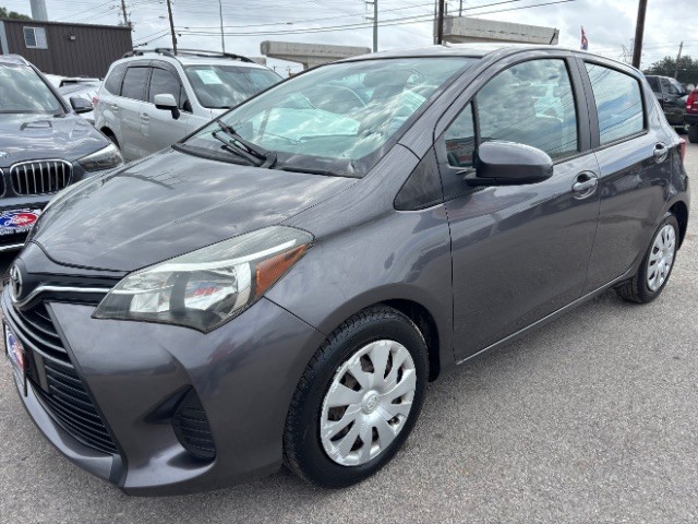 Toyota Yaris Vehicle Full-screen Gallery Image 03