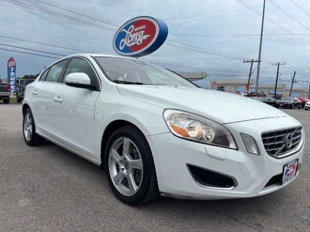 2013 Volvo S60 T5 FWD Auto's photo