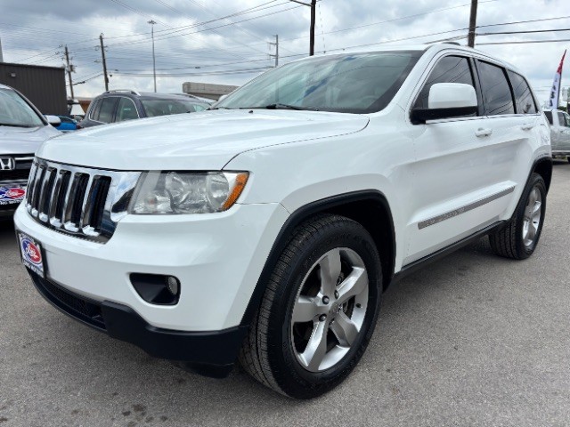 Jeep Grand Cherokee Vehicle Full-screen Gallery Image 15