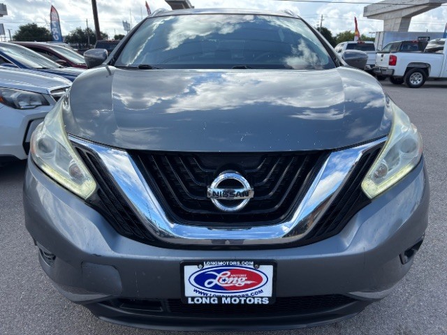 Nissan Murano Vehicle Full-screen Gallery Image 02
