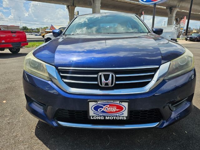 Honda Accord Sedan Vehicle Full-screen Gallery Image 03