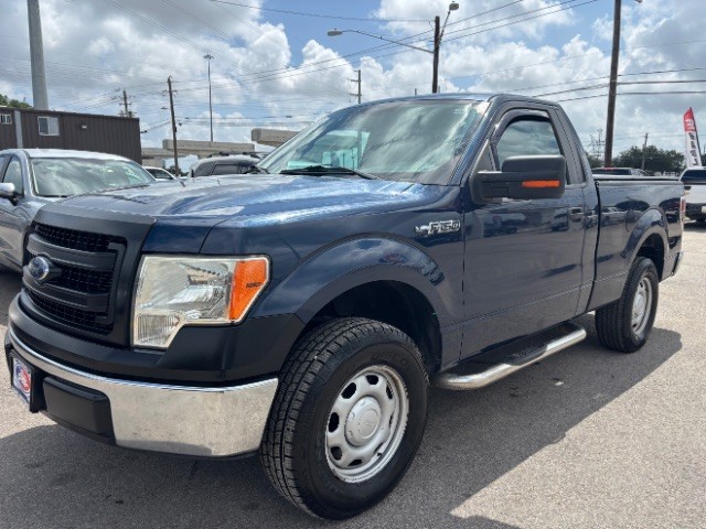 Ford F-150 Vehicle Full-screen Gallery Image 03