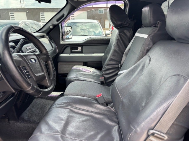Ford F-150 Vehicle Full-screen Gallery Image 06