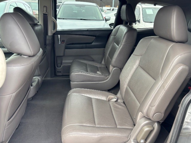 Honda Odyssey Vehicle Full-screen Gallery Image 06
