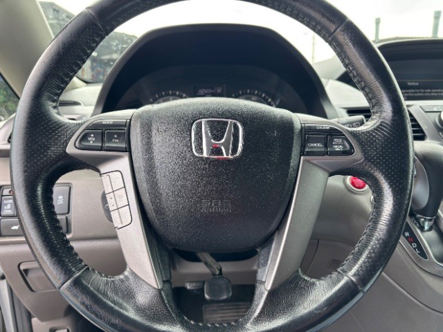 Honda Odyssey Vehicle Full-screen Gallery Image 14