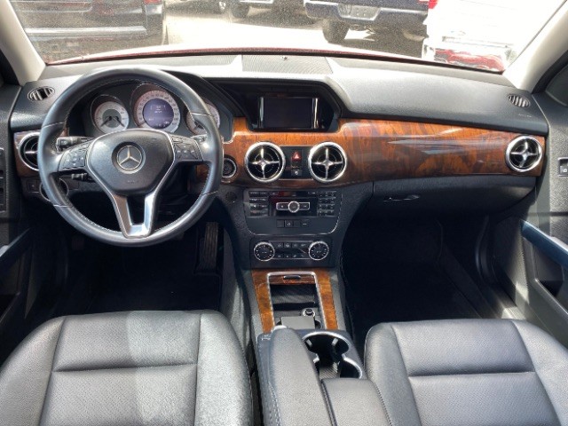 Mercedes-Benz GLK 350 Vehicle Full-screen Gallery Image 06