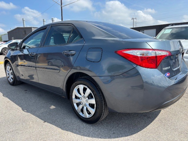 Toyota Corolla Vehicle Full-screen Gallery Image 04