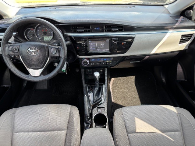 Toyota Corolla Vehicle Full-screen Gallery Image 07