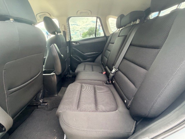 Mazda CX-5 Vehicle Full-screen Gallery Image 11
