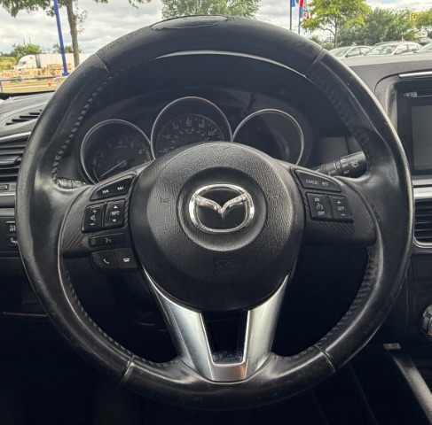 Mazda CX-5 Vehicle Full-screen Gallery Image 13