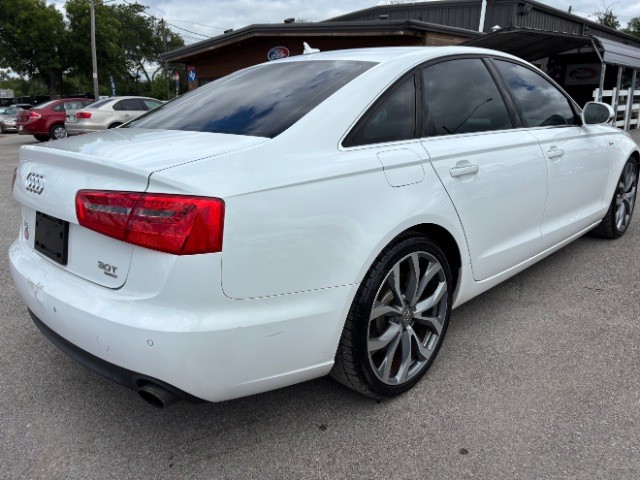 Audi A6 Vehicle Full-screen Gallery Image 05
