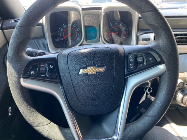 Chevrolet Camaro Vehicle Full-screen Gallery Image 13