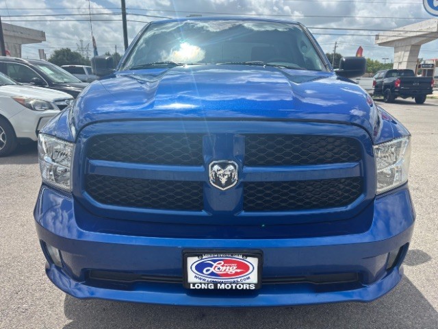 Ram 1500 Vehicle Full-screen Gallery Image 02