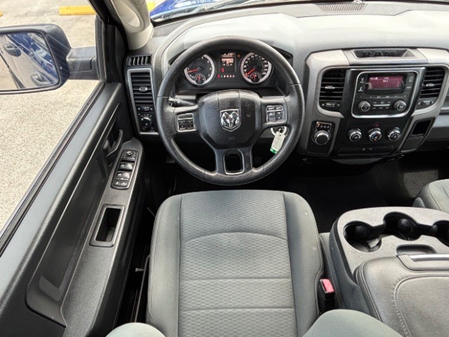 Ram 1500 Vehicle Full-screen Gallery Image 08