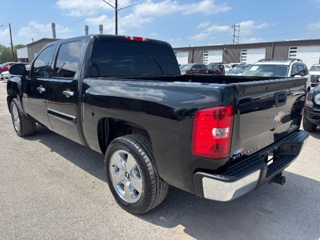 Chevrolet Silverado 1500 Vehicle Full-screen Gallery Image 04