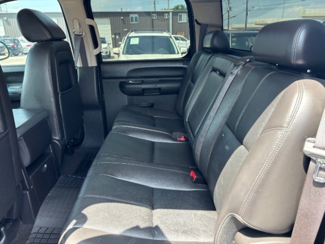 Chevrolet Silverado 1500 Vehicle Full-screen Gallery Image 06