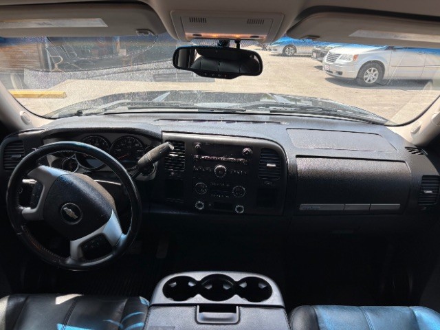 Chevrolet Silverado 1500 Vehicle Full-screen Gallery Image 07