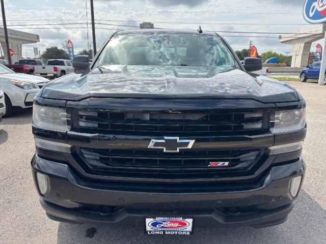 Chevrolet Silverado 1500 Vehicle Full-screen Gallery Image 02