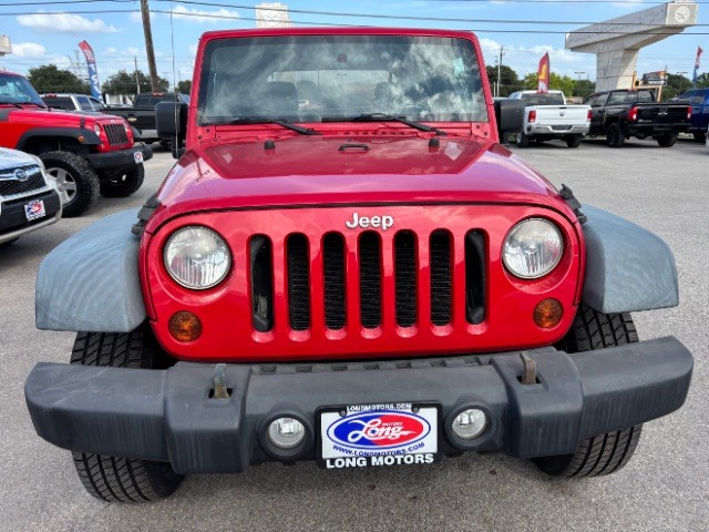 Jeep Wrangler Vehicle Full-screen Gallery Image 02