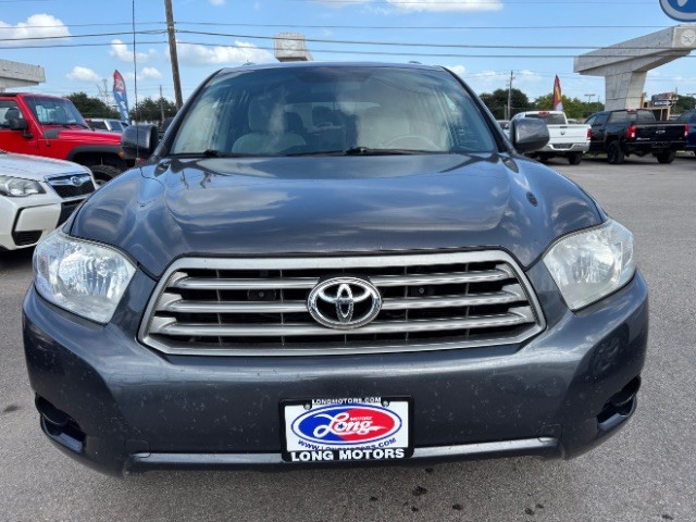 Toyota Highlander Vehicle Full-screen Gallery Image 02