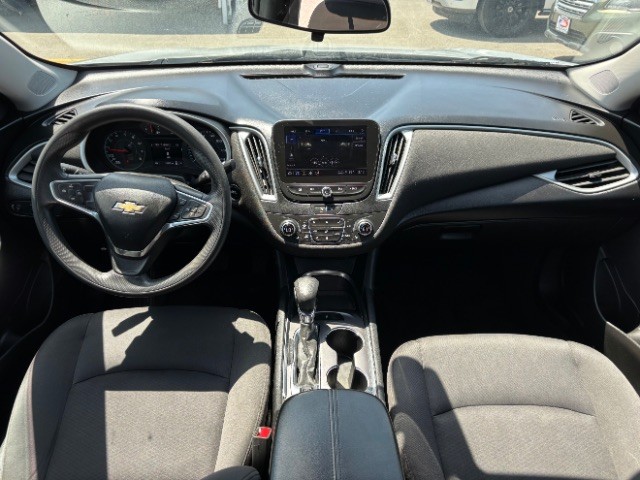 Chevrolet Malibu Vehicle Full-screen Gallery Image 07