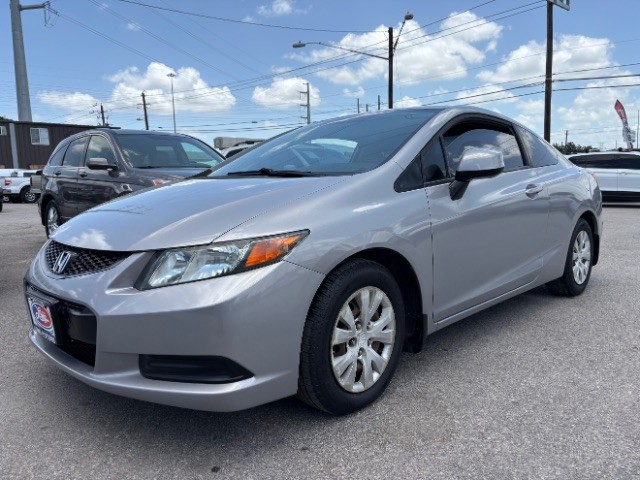 Honda Civic Coupe Vehicle Full-screen Gallery Image 03