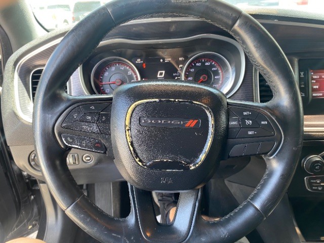 Dodge Charger Vehicle Full-screen Gallery Image 13