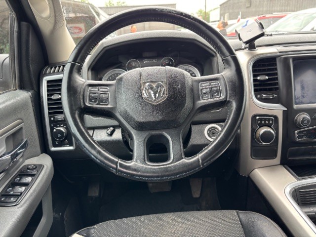 Ram 1500 Vehicle Full-screen Gallery Image 08